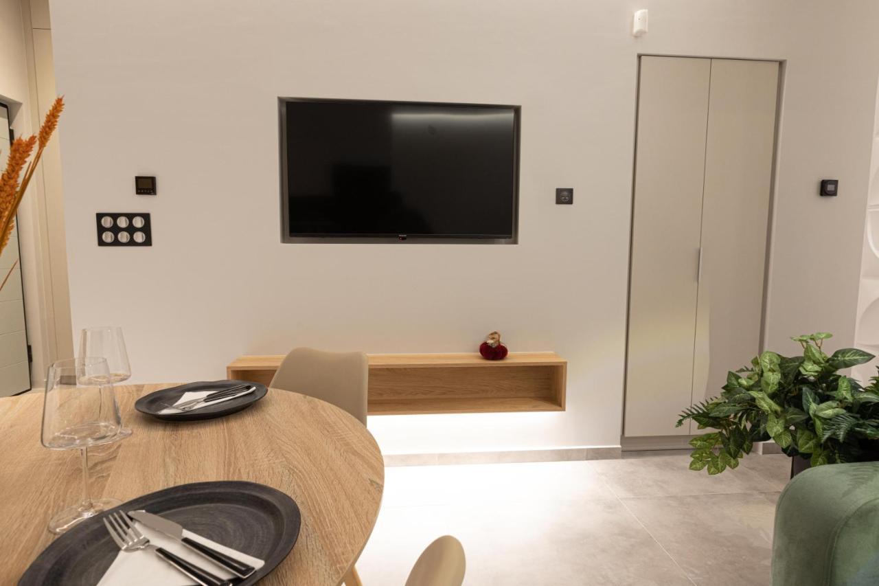 Billmar Luxury Apartment In The Center Of Gythio Bagian luar foto