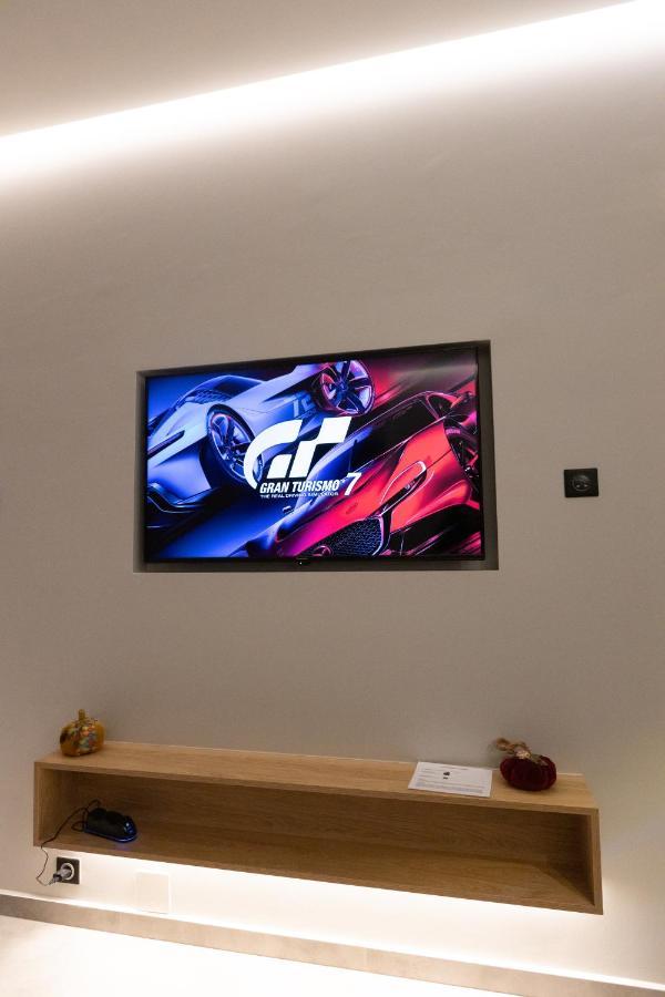 Billmar Luxury Apartment In The Center Of Gythio Bagian luar foto